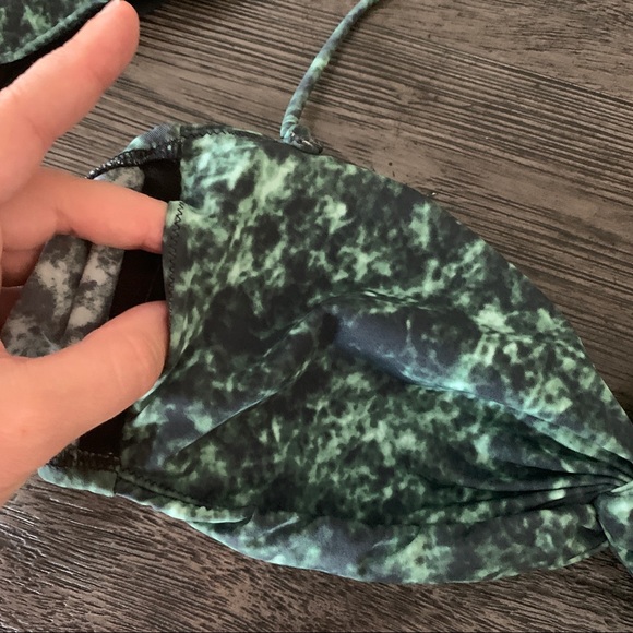 EUC Victorias Secret Maya Twist Bandeau Bikini - Picture 8 of 9